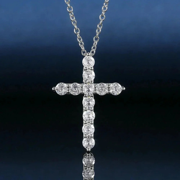 NEW 18K White Gold Diamond Cross Necklace S925 - Picture 6 of 8